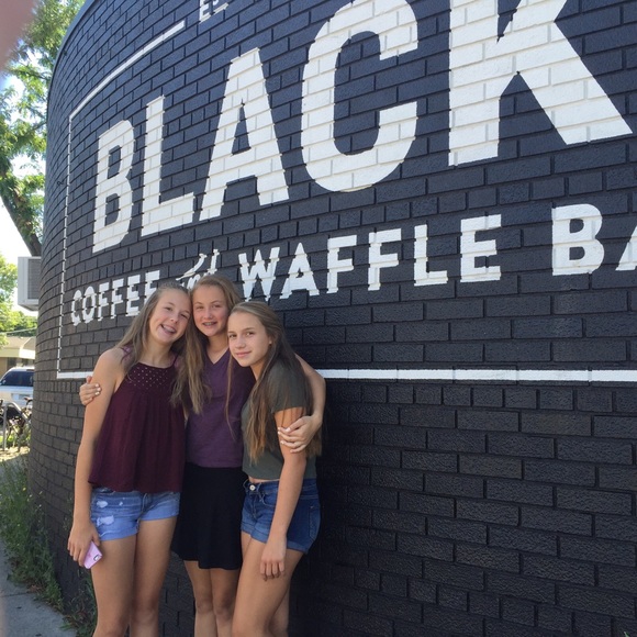 Meet your Posher, Izzy