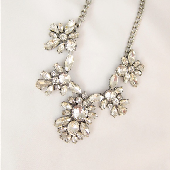 Elegant glitter necklace - Picture 3 of 3