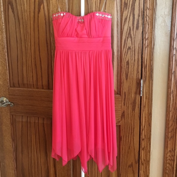 NEVER WORN! Coral strapless dress! Perfect!