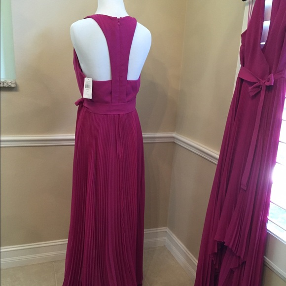 Great for beach wedding or Bridemaid dresses - Picture 2 of 3