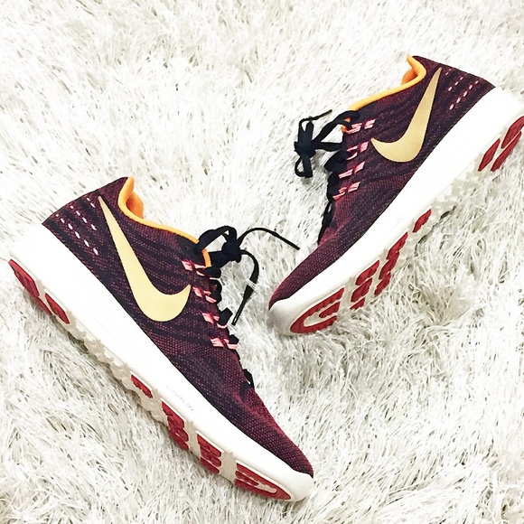 Nike Shoes - 💖✨Host Pick✨💖 Nike Running Shoe