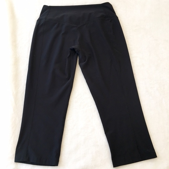 2-Pack Nike Dri-Fit Capri - Picture 3 of 4