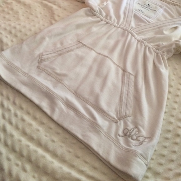 Abercrombie Hoodie - Picture 3 of 4