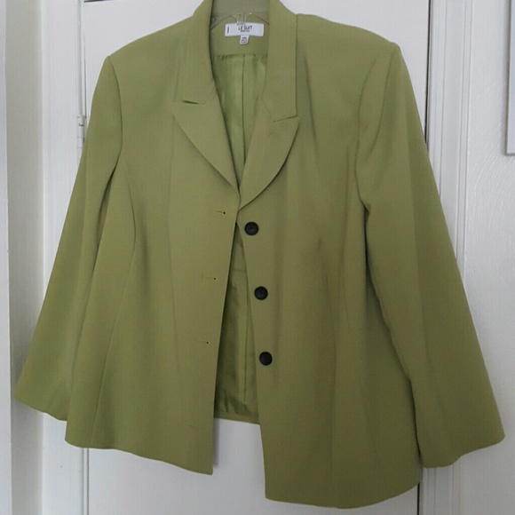 Lime Green Le Suit Blazer with black buttons