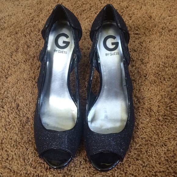 G by Guess black heels - Picture 1 of 3