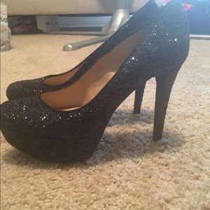 NWT Black Gianni Bini Heels size 7.5