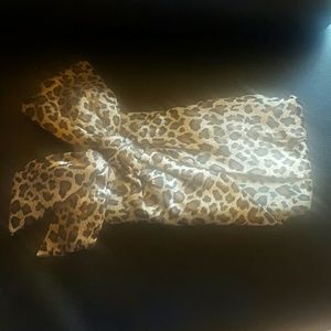 ***SOLD***Steve Madden leopard clutch!!!!