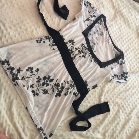 Flattering Sheer Shirt - Picture 1 of 4