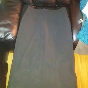 Long OLD NAVY stretch black skirt