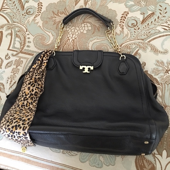 💢SOLD💢 Tory Burch black leather handbag