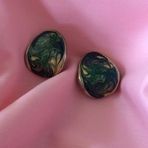 Vintage Blue and pink pierced enamel earrings EUC no scratches