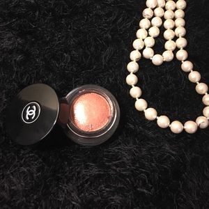 Chanel cream eyeshadow 847 ENVOL
