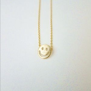 Be happy necklace