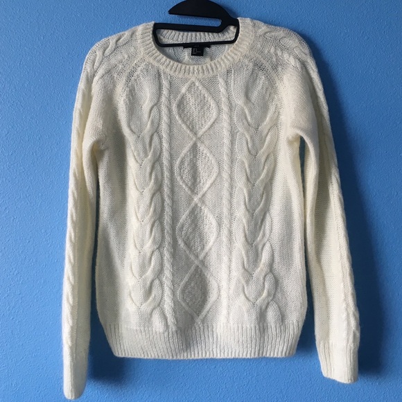 knit sweater in cream ✨