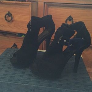 Black heels with buckle
