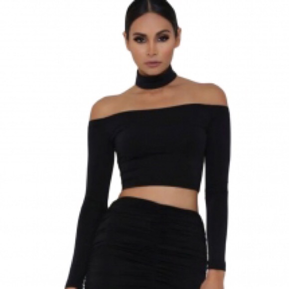 off shoulder top with choker