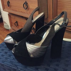 Cute gold/black/silver heels