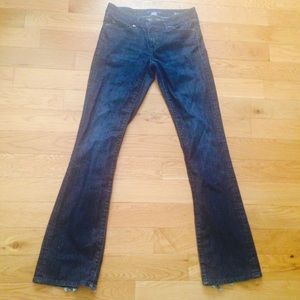 Nice dark blue jeans!