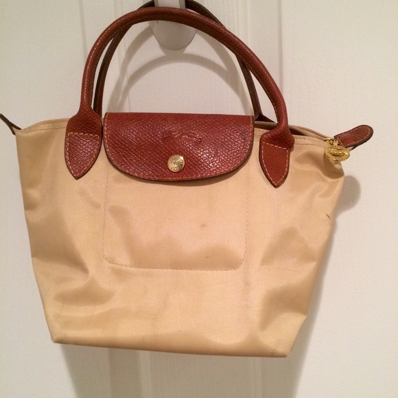 Small, tan long champ