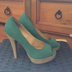 Teal Elle heel size 7.5