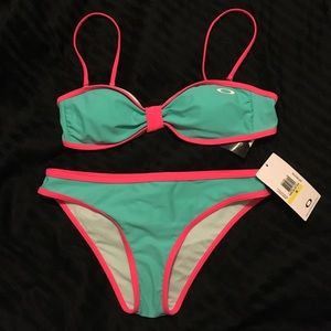 NWT Oakley Bikini