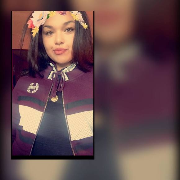 Meet your Posher, Crystal - Picture 1 of 1