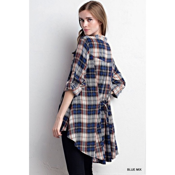 •FINAL PRICE• Something Borrowed Plaid Top - Picture 2 of 4