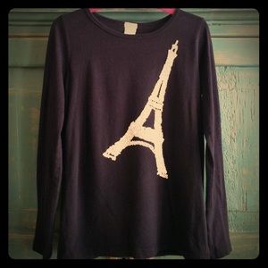 Say "oui oui" to this must have for fall tee🎀