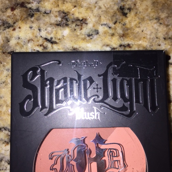Kat Von D blush Hansel & Gretel Shade & Light new - Picture 2 of 3