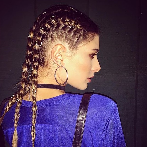 Hailey Choker - Picture 3 of 4