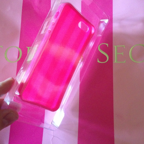 Victoria's Secret iPhone 5 Case - Picture 3 of 4