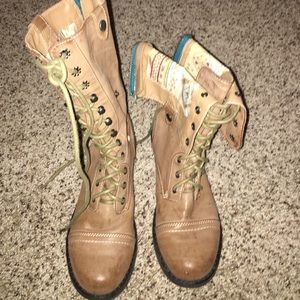 Madden girl combat boots