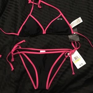 NWT Oakley Bikini