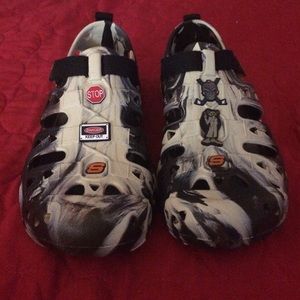 BRAND NEW BOY SKECHERS