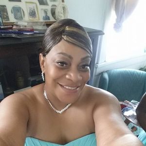 Meet your Posher, Beverlyn