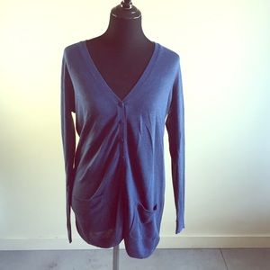Divided long blue cardigan