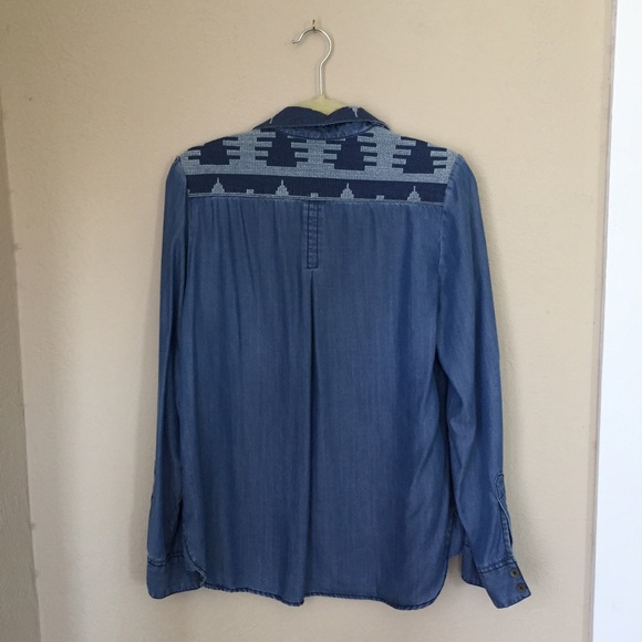 🎉HP🎉Velvet Heart Chambray Shirt - Picture 3 of 3