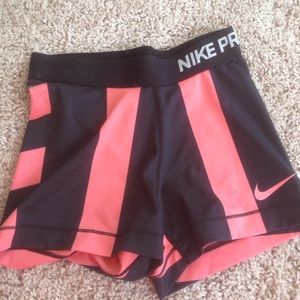 Nike Pro Size S