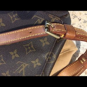 Louis Vuitton Musette Tango bag