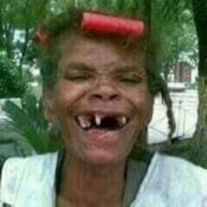 Meet your Posher, Hayley