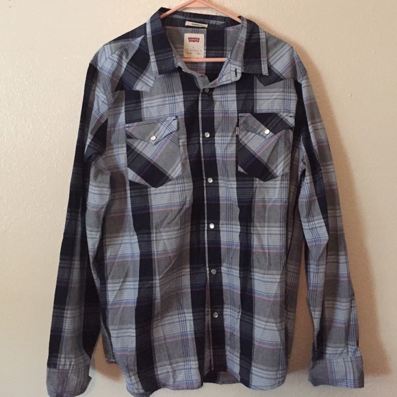 Levis men's standard fit shirt