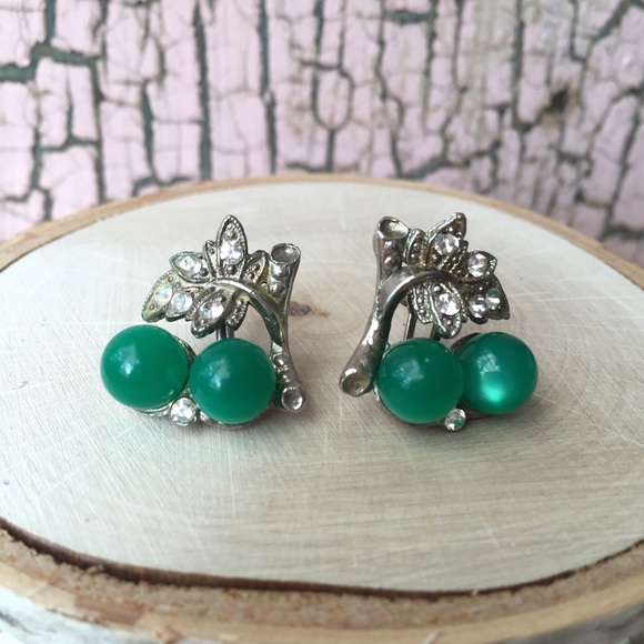 Vintage 1950's Green Moonglow Rhinestone Earrings