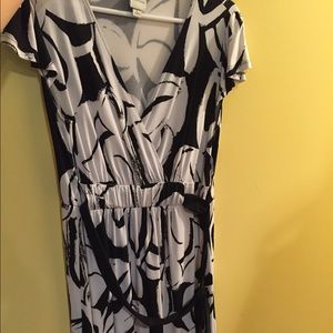Worn once low cut summer dress with belt