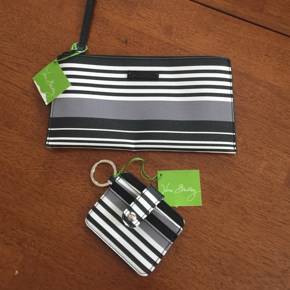FINAL SALE!! 💋 BNWT Vera Bradley wristlet set - Picture 1 of 3