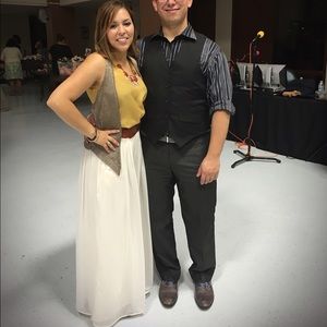 Jennifer Lopez -white pants size 8