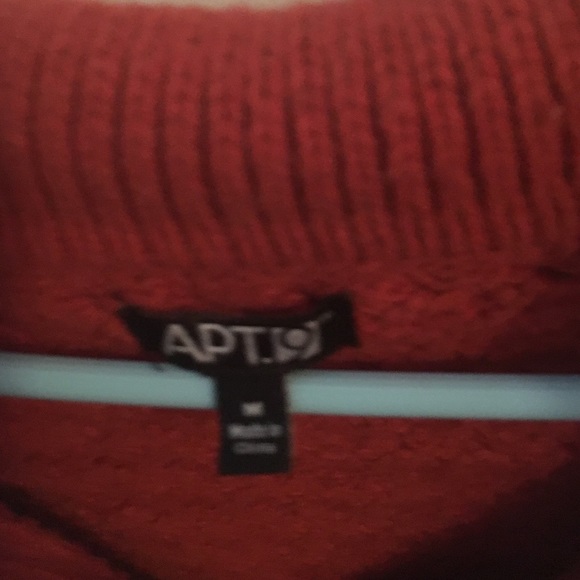 Rust colored sweater - Picture 2 of 3