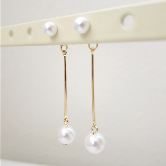 Dangle pearl earrings - Picture 2 of 4