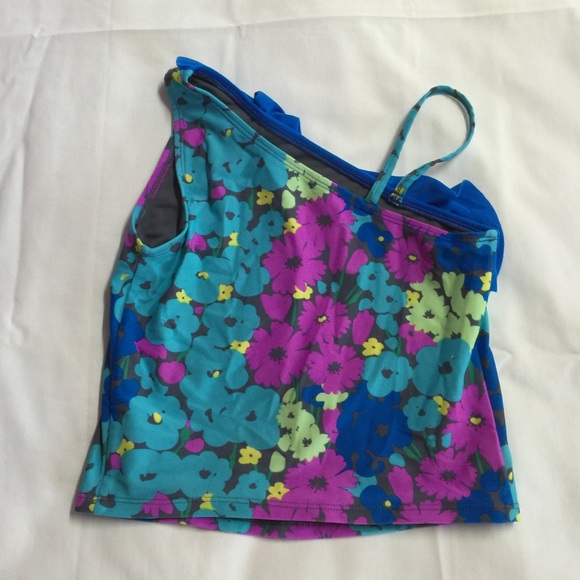 Girl's Old Navy Swimsuit Tankini Top - Picture 2 of 3