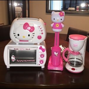 HELLO KITTY LOVERS!!!