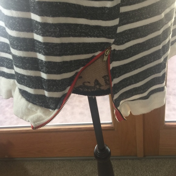 Cute Cropped Sweat shirt - Picture 3 of 4